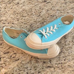 *NEW IN BOX* Converse Aqua